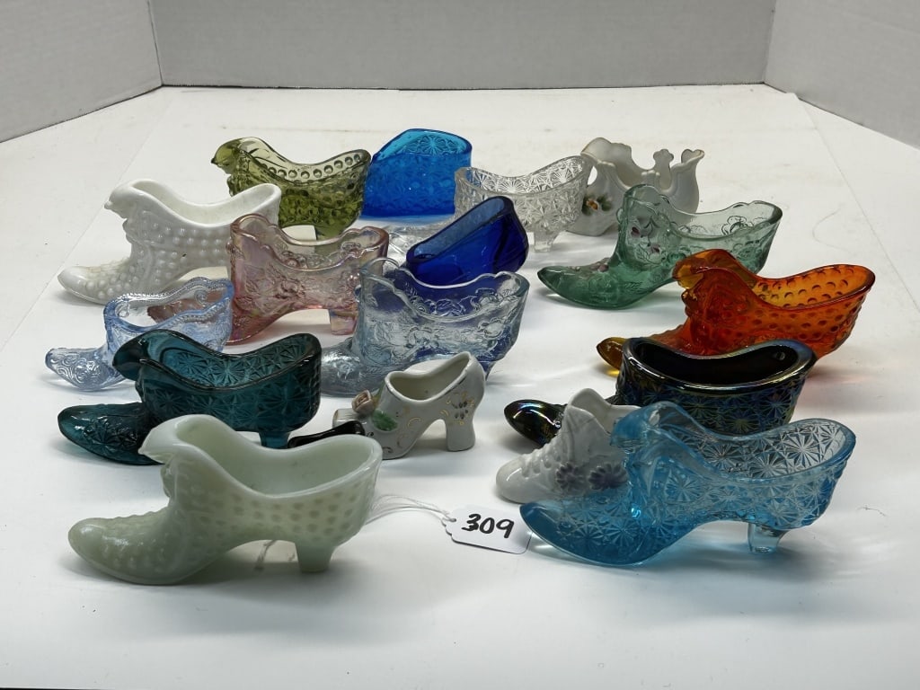VARIETY OF GLASS BOOTS: 18 SHOES - POSSIBLE FENTON, HOBNAIL