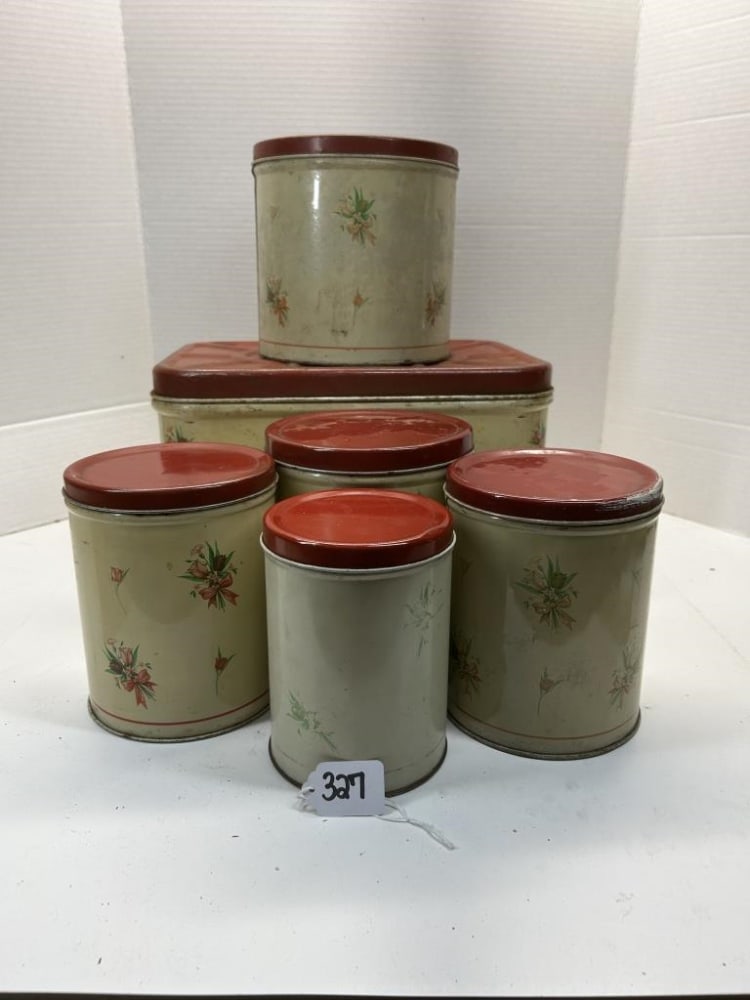 VINTAGE BREAD TINS COMPLETE SET: VINTAGE BREAD TINS COMPLETE SET