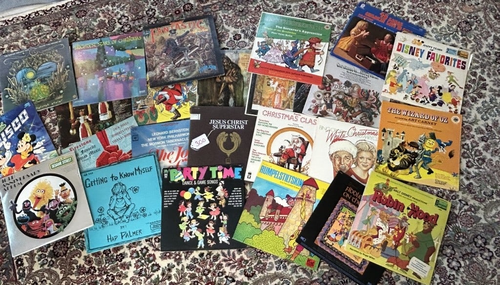 RECORDS: JESUS CHRIST SUPERSTAR, CHRISTMAS, THE WIZARD OF OZ, ROBIN HOOD, DISNEY FAVORITES, MORE