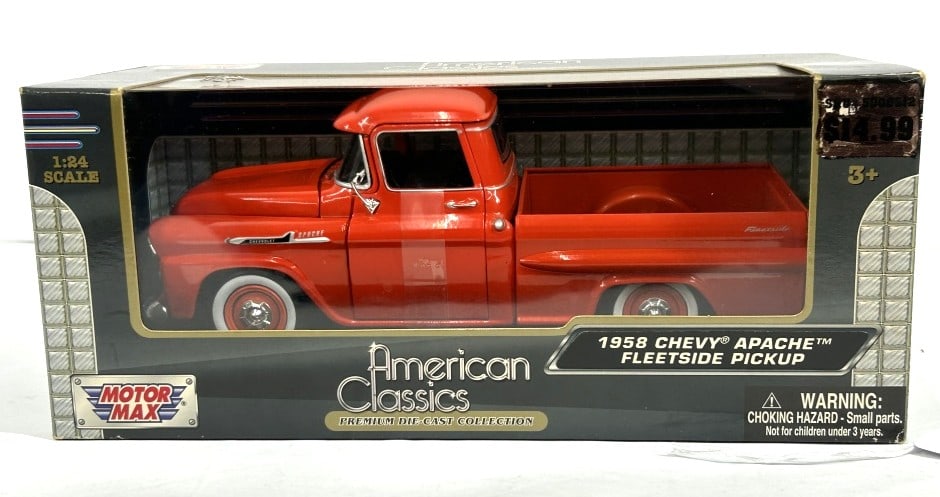 1958 APACHE FLEETSIDE (1 of 2)