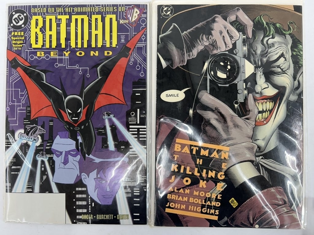(2) BATMAN COMICS: BATMAN BEYOND AND BATMAN THE KILLING JOKE