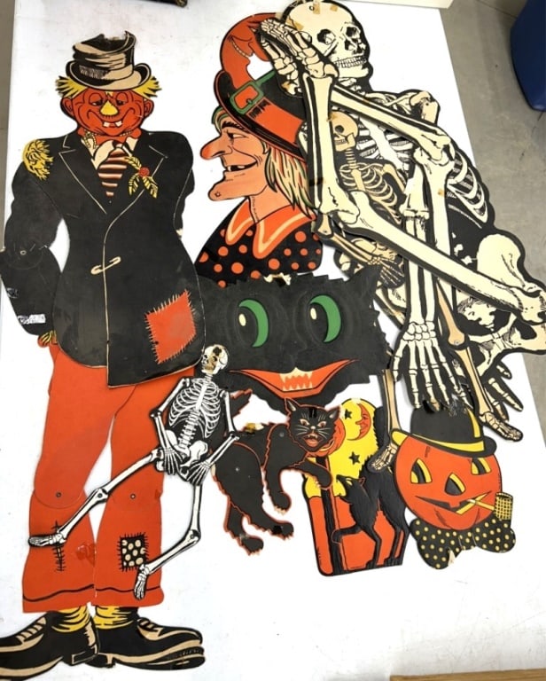 VINTAGE HALLOWEEN D?COR: DIE CUT HALLOWEEN DECORATIONS INCLUDING SCARECROW, SKELETONS, WITCH, AND BLACK CAT