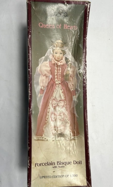 QUEEN OF HEARTS PORCELAIN DOLL WITH STAND: QUEEN OF HEARTS PORCELAIN BISQUE DOLL IN ORIGINAL BOX WITH STAND LIMITED ADDITION FROM 1998