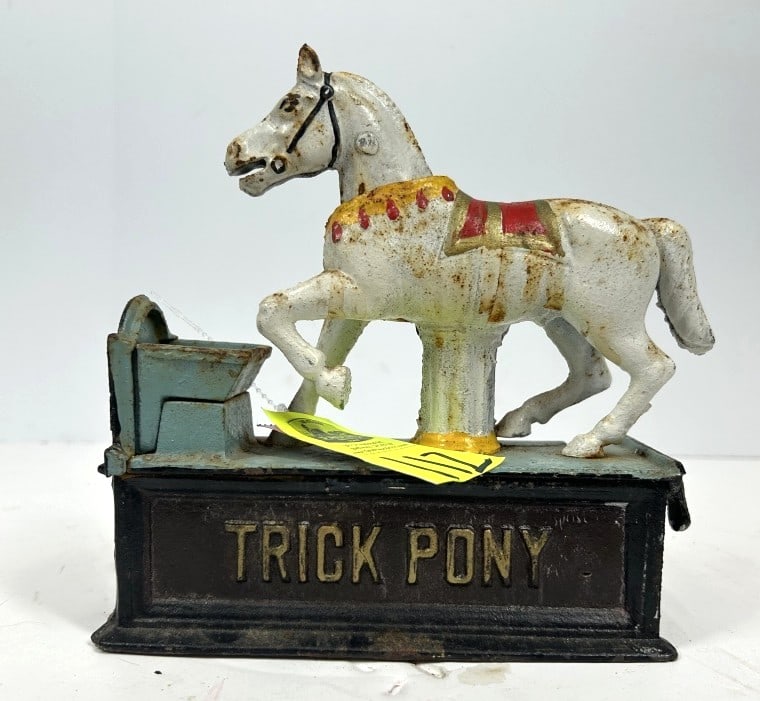 VINTAGE CAST IRON PONY BANK: VINTAGE CAST IRON TRICK PONY MECHANICAL BANK