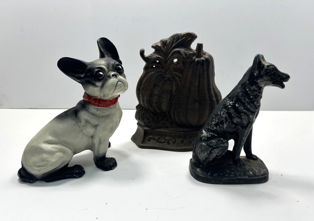 CAST IRON FRENCH BULLDOG BANK (1 of 5)