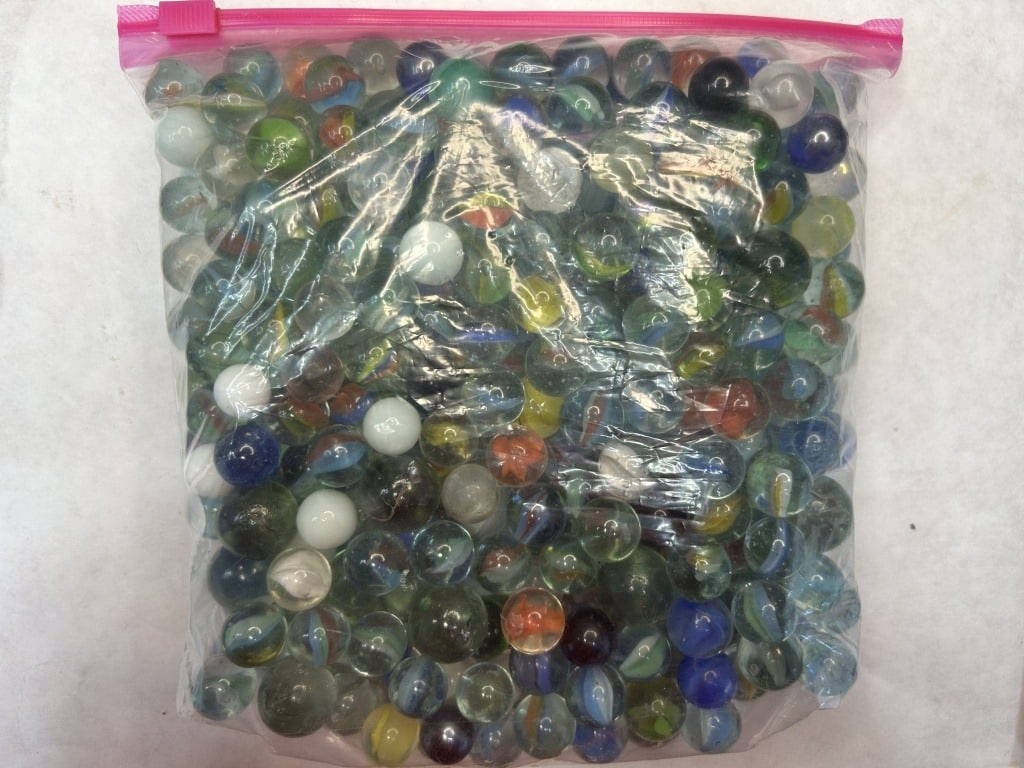 VINTAGE MARBLES: LOADED LOT OF MARBLES