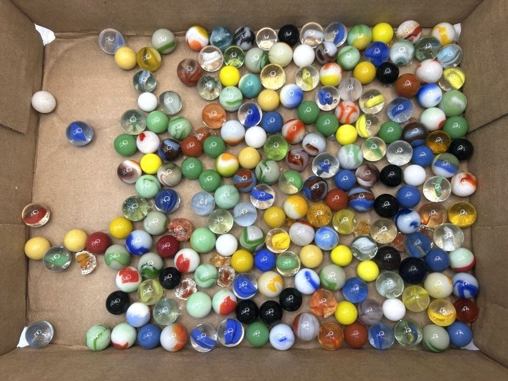 VINTAGE MARBLES: LOADED LOT OF MARBLES