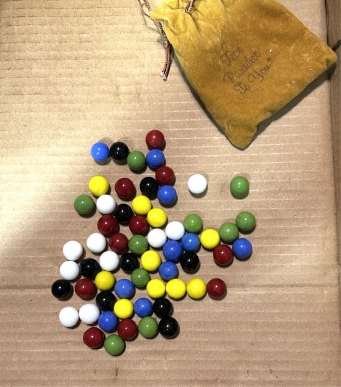 BAG OF VINTAGE MARBLES: BAG OF VINTAGE MARBLES