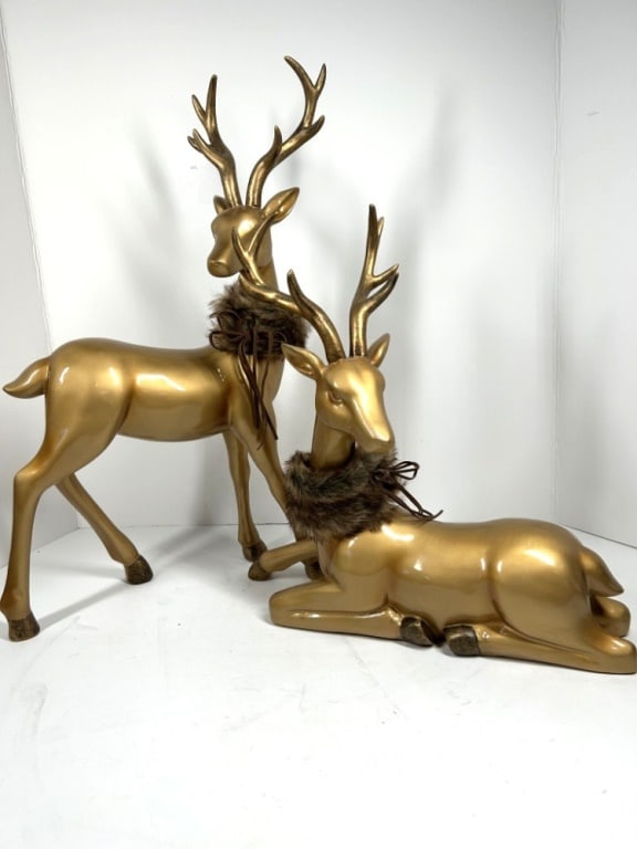 METALLIC GOLD REINDEER: SET OF 2 WITH BOW SCARVES