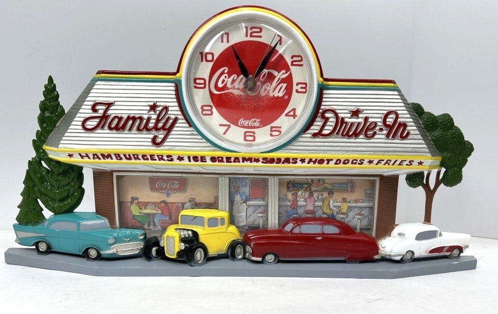 VINTAGE COCA-COLA DRIVE IN DINER CLOCK (1 of 2)