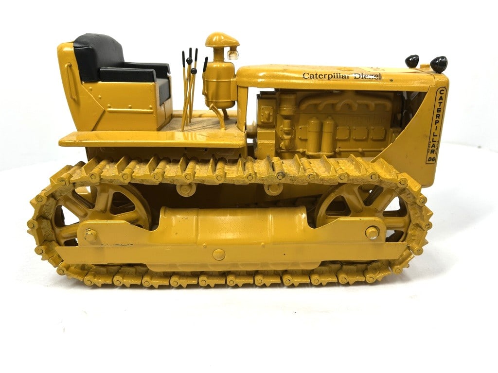 CUSTOM CATERPILLAR D6: CUSTOM CATERPILLAR D6 FROM "MODEL TOYS" IN ROSSMOYNE, OHIO
