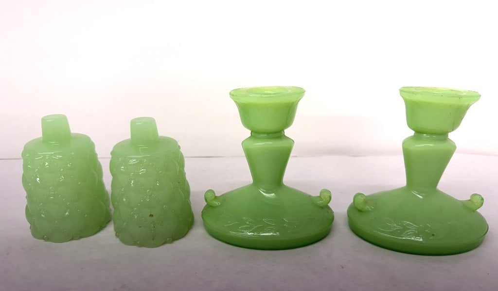 VTG MCKEE GLASS JADITE CANDLESTICK (1 of 9)