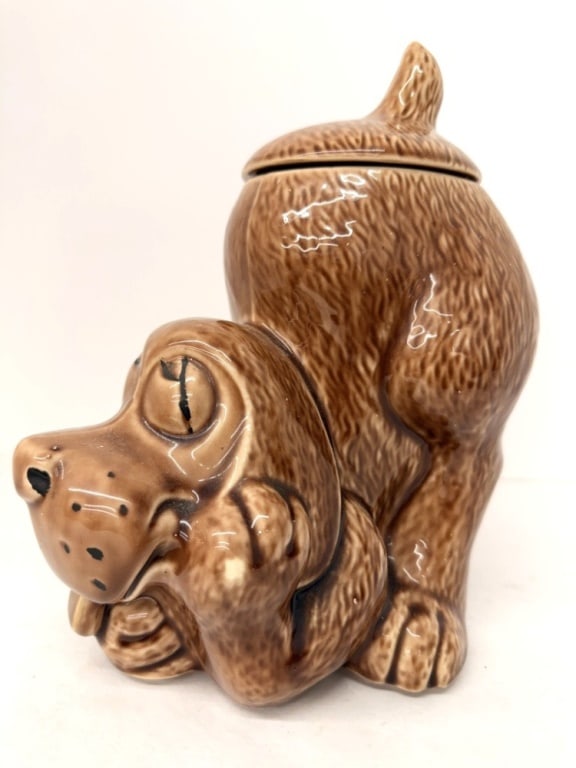 VTG MCCOY THINKING HOUND DOG (1 of 4)