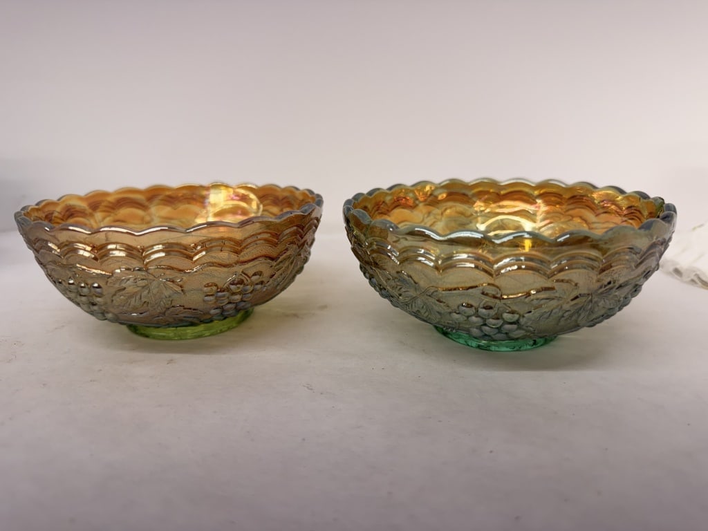 (2) IMPERIAL GRAPE CARNIVAL BOWLS (1 of 2)