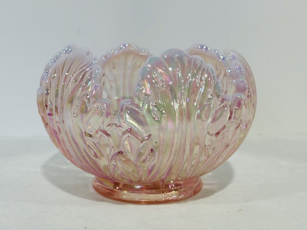 FENTON EMPRESS LOTUS PINK IRIDESCENT ROSE BOWL (1 of 3)