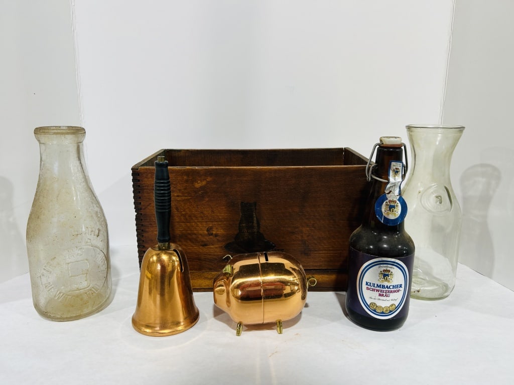 VINTAGE ORANGE MUCILAGE CRATE (1 of 8)