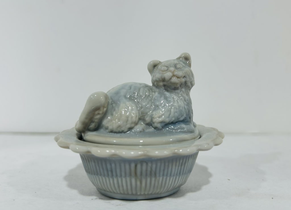 MINI MOSSER MARBLE CAT ON NEST: NO CHIPS OR CRACKS, ITEM IS GLASS MARBLE IS PRODUCT COLOR