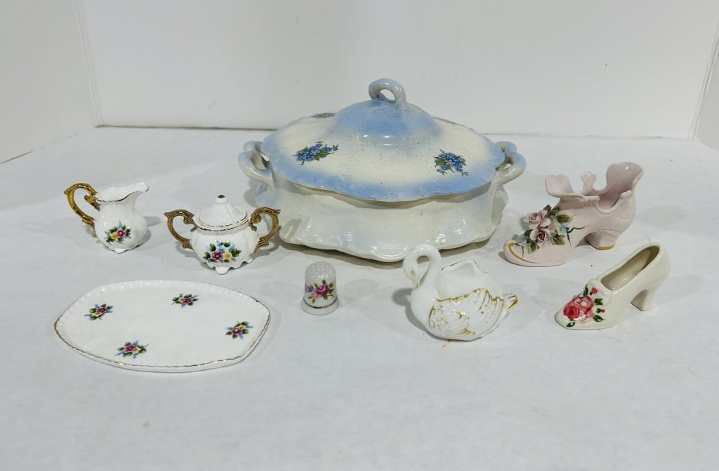 VINTAGE WINTERLING BACARIA ROUND COVERED TUREEN (1 of 7)