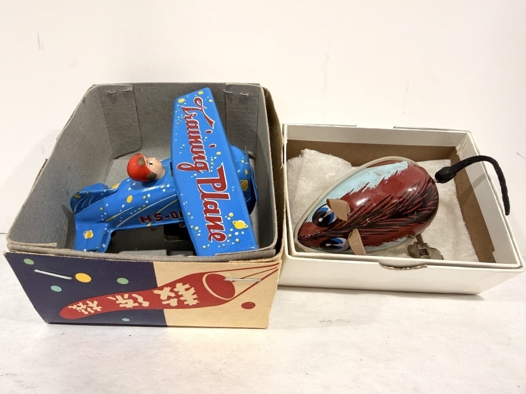 VTG FLYING PLANE TOY IN BOX (1 of 5)