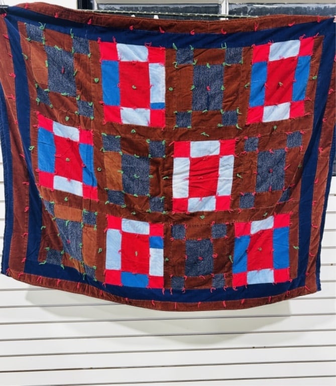 VINTAGE SQUARE QUILT (1 of 2)