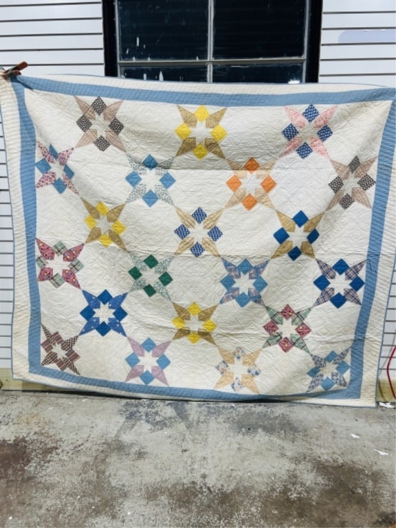 VINTAGE YELLOW/ORANGE/BLUE QUILT (1 of 2)