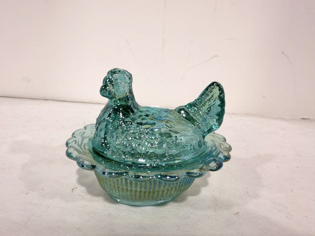 MINI MOSSER CARNIVAL BLUE HEN ON NEST: NO CRACKS OR CHIPS
