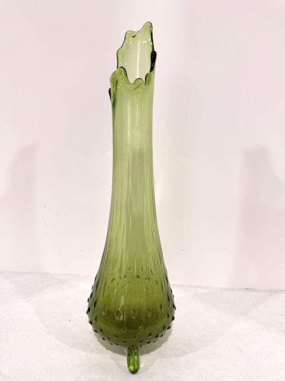 GREEN SWUNG VASE (1 of 3)