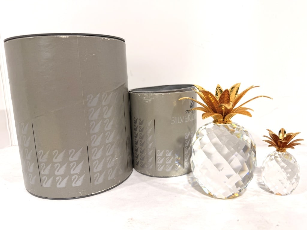 SWAROSKI PINEAPPLE SET (1 of 4)