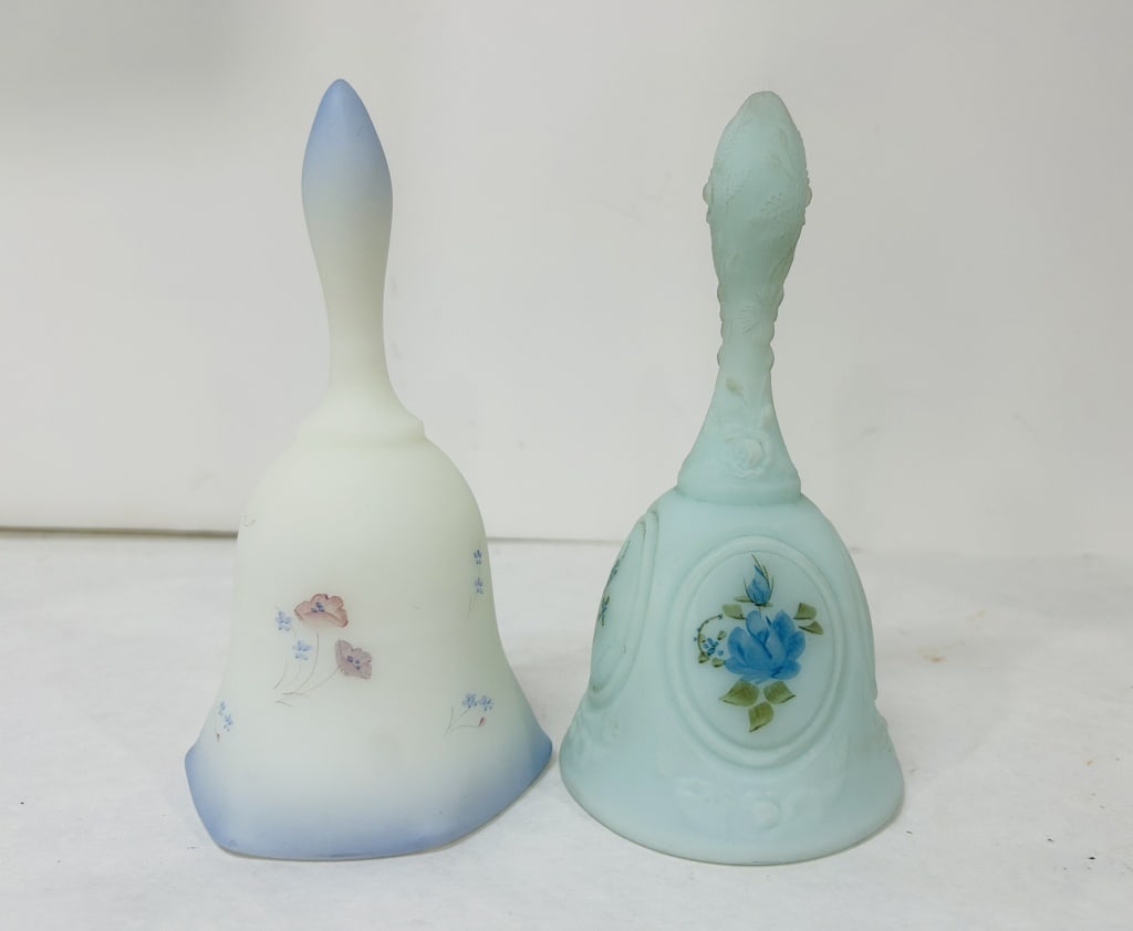 HANDPAINTED FENTON BELL (1 of 5)