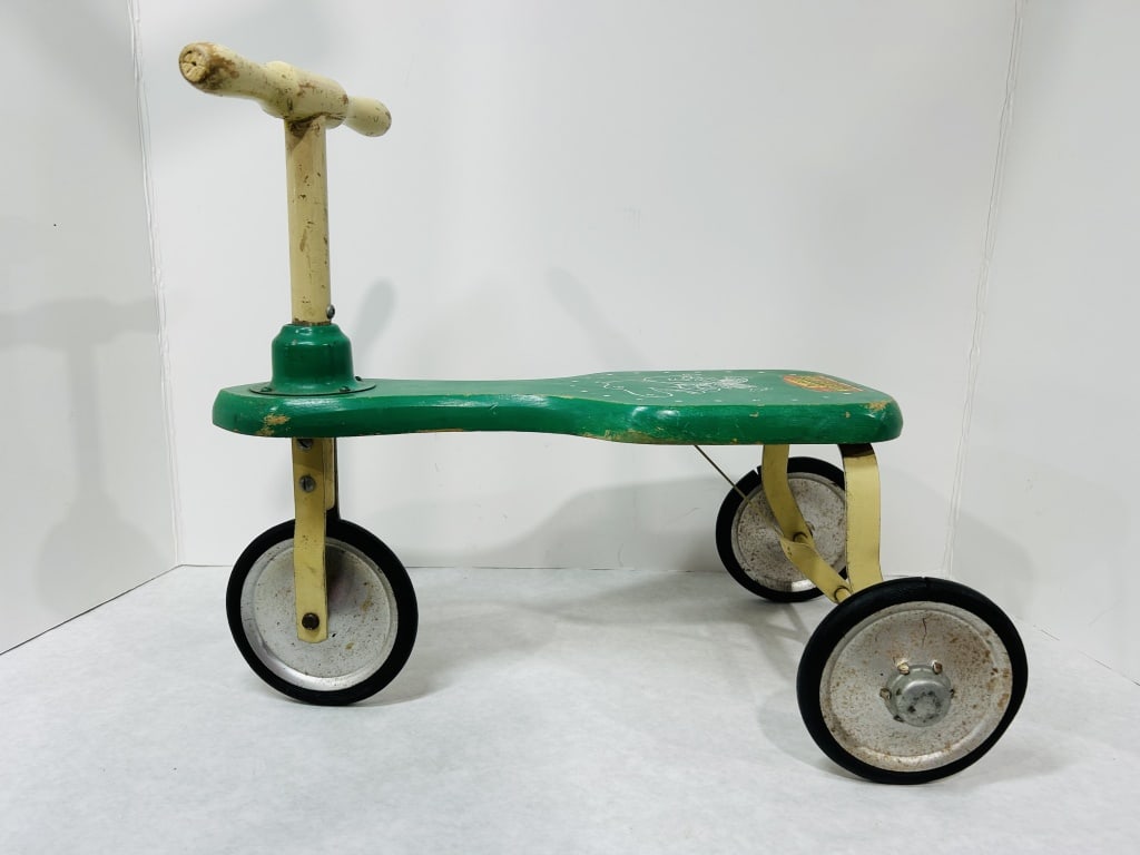OAK HILL KIDDIE KAR TRICYCLE: NO SHIPPING