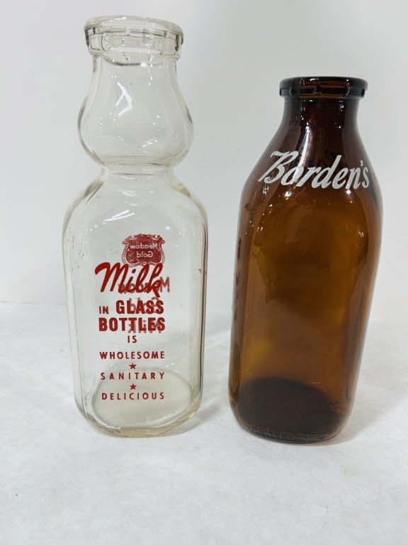 MEADOW GOLD MILK CREAM TOP BOTTLE: MEADOW GOLD MILK CREAM TOP BOTTLE AND BORDENS AMBER MILK BOTTLE