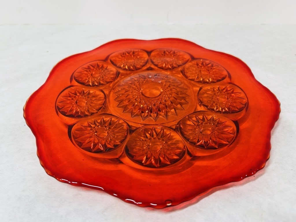 L.E. SMITH MOON AND STARS AMBERINA GLASS PLATE: L.E. SMITH