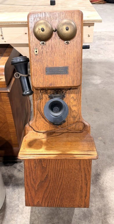 ANTIQUE TELEPHONE: HEAVY NO SHIPPING