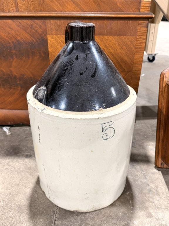 5 GALLON CROCK: AS IS NO SHIPPING