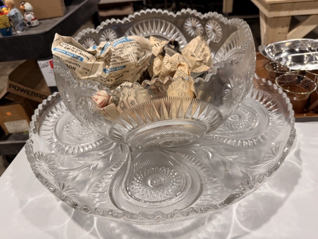 CRYSTAL PUNCH BOWL SET (1 of 6)