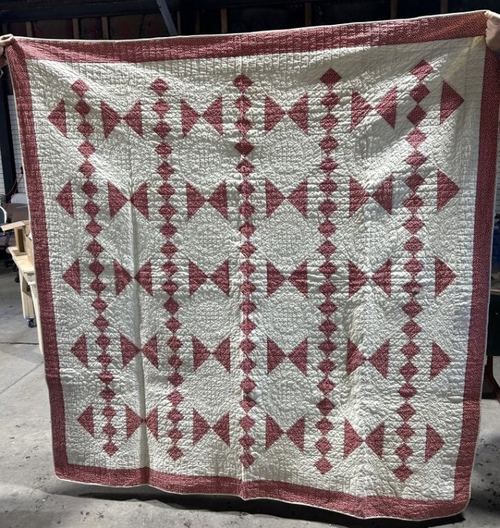 RED/WHITE QUILT (1 of 4)