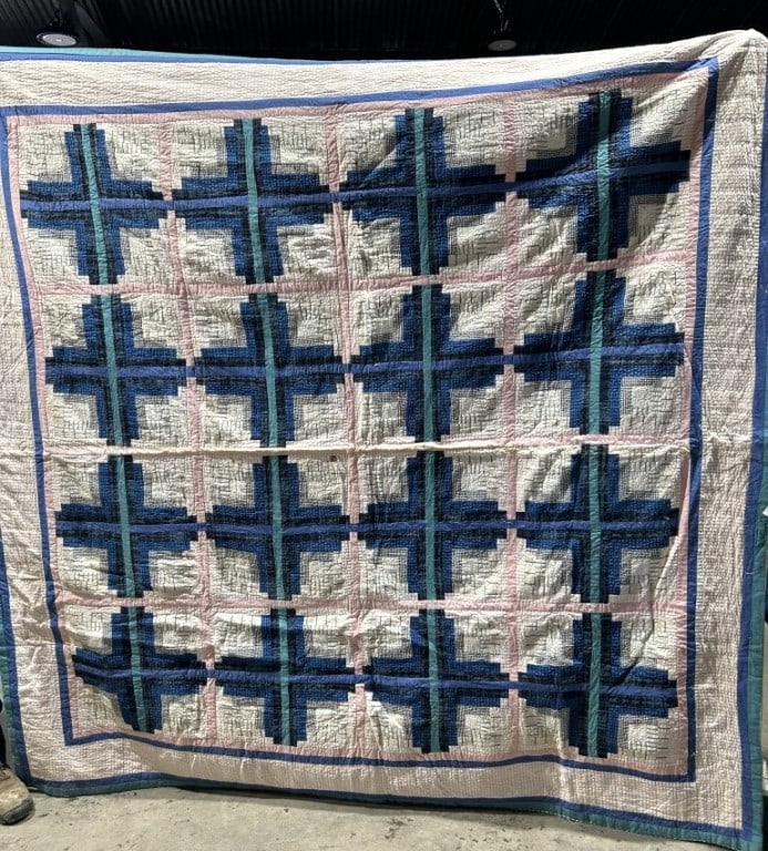 VINTAGE BLUE QUILT (1 of 3)