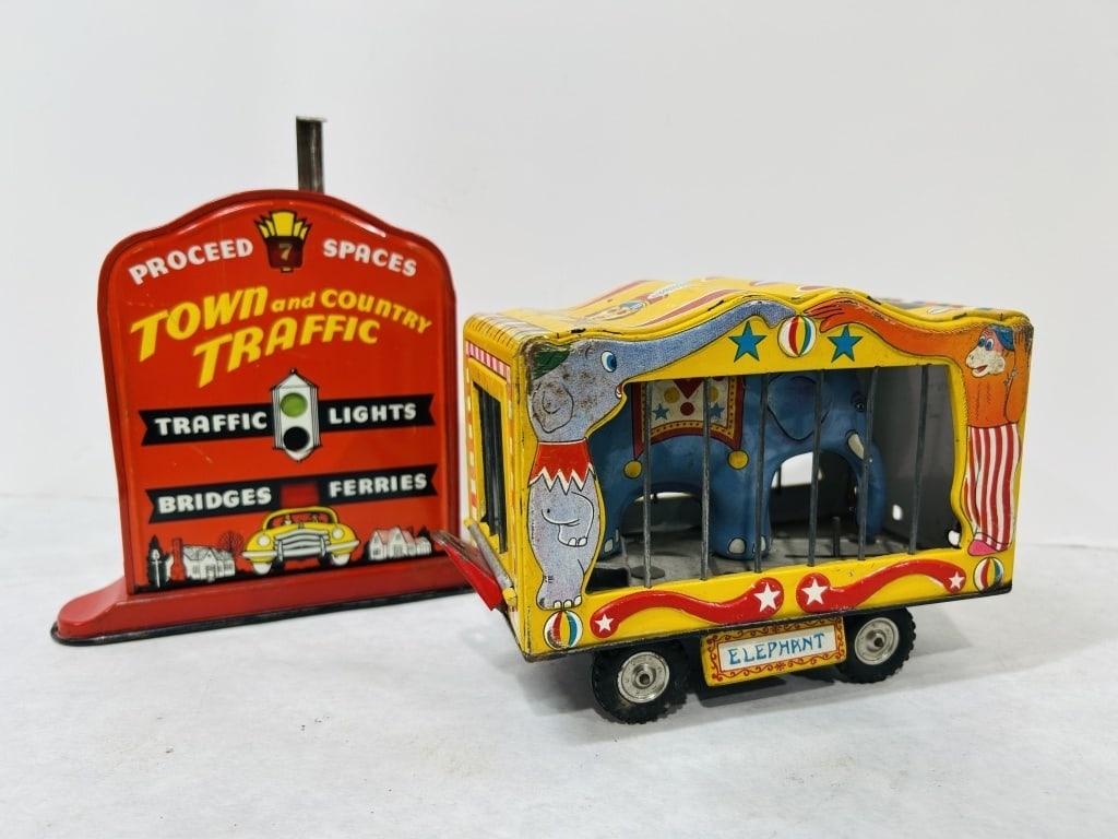 VINTAGE CIRCUS ELEPHANT CAGE TOY (1 of 6)