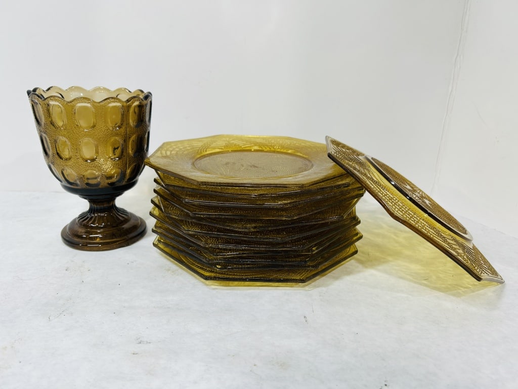 ANCHOR HOCKING AMBER GLASS OCTAGONAL PLATES (1 of 4)