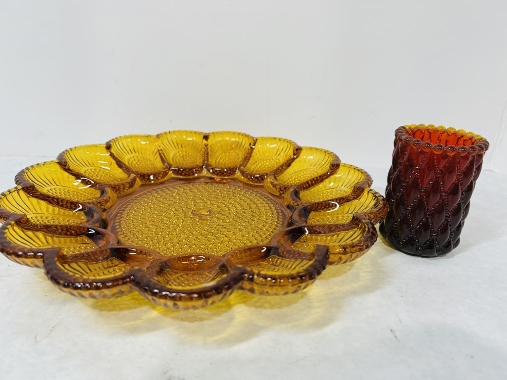 VINTAGE INDIANA GLASS HOBNAIL DEVILED EGG DISH (1 of 5)
