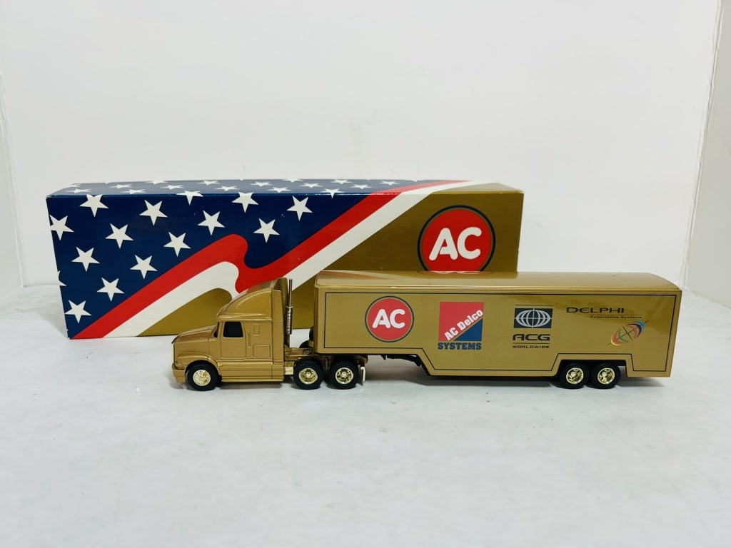 ERTL 1/64 AC DELCO TRACTOR TRAILER SET (1 of 8)