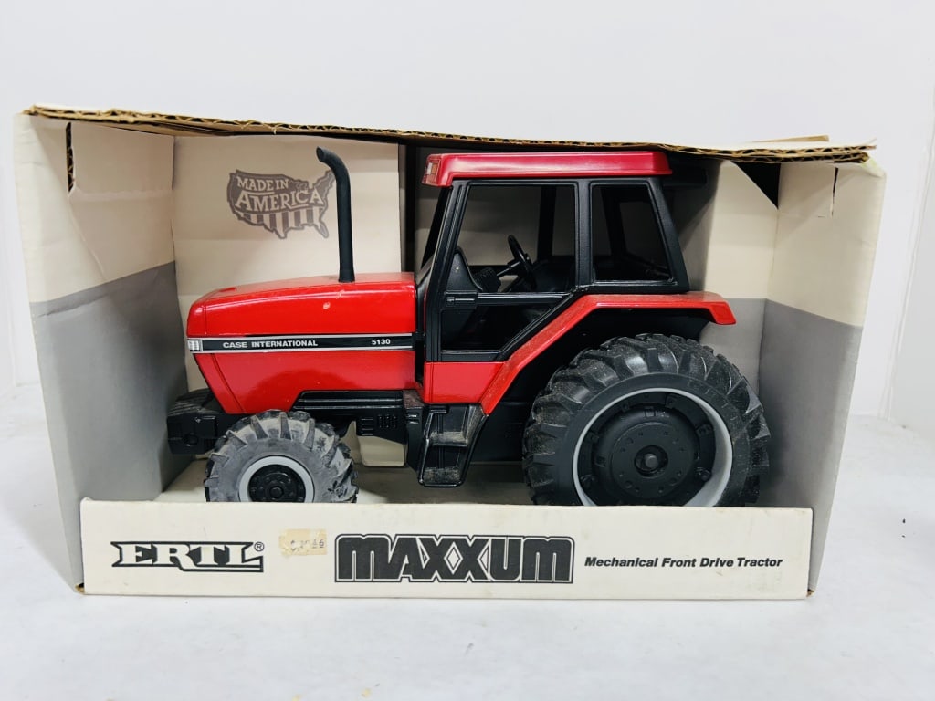 ERTL 1/16 CASE INTERNATIONAL MAXXUM 5130 WF (1 of 7)