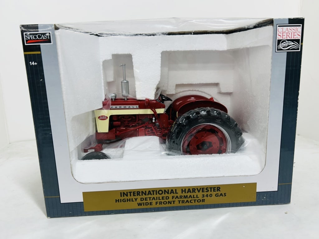 SPECCAST 1/16 CLASSIC SERIES IH FARMALL 340 GAS WF: DIECAST, IH HIGHLY DETAILED FARMALL 340 GAS, WF, MODEL ZJD 1769, STOCK #15015