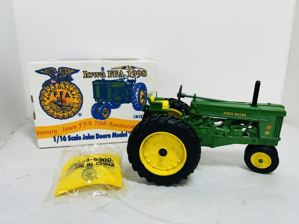 ERTL 1/16 IOWA FFA '98 70TH ANNV JD MODEL 70 NF (1 of 12)