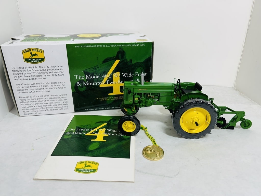 ERTL 1/16 JD COLLECTORS CENTER 40T W/2 BOTTOM PLOW: DIECAST, MODEL 40T WITH 2 BOTTOM MOUNTED PLOW, MODEL #15138A, STOCK #1615WY00
