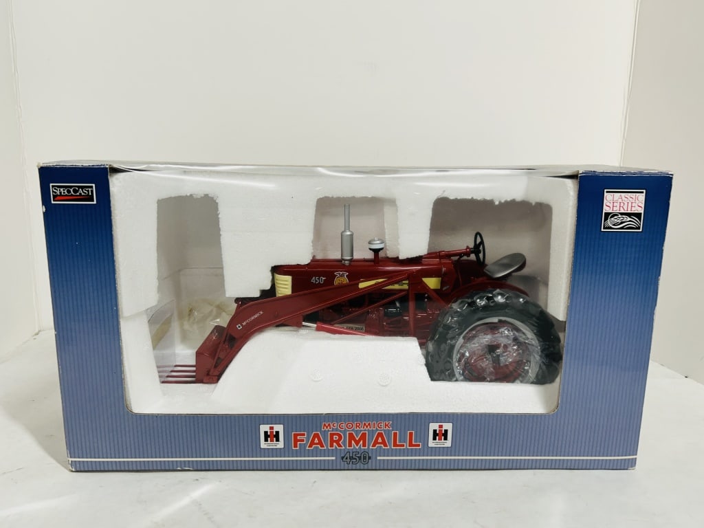 SPECCAST 1/16 IOWA FFA FARMALL 450 NF W/33A LOADER: DIECAST, BLUE JACKETS, BRIGHT FUTURES, IOWA FFA 07-08 EDITION, MODEL #CUST974, STOCK #1688