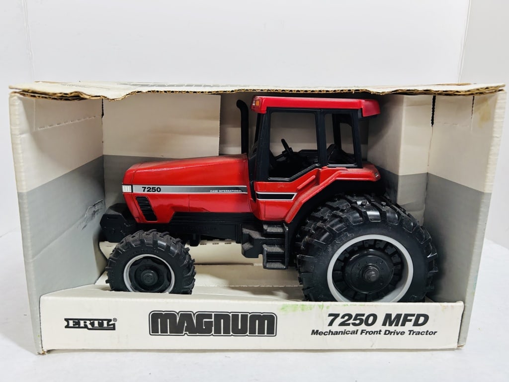 ERTL 1/16 IH MAGNUM 7250 MFD WF TRACTOR: DIECAST, MODEL #674, STOCK #3134