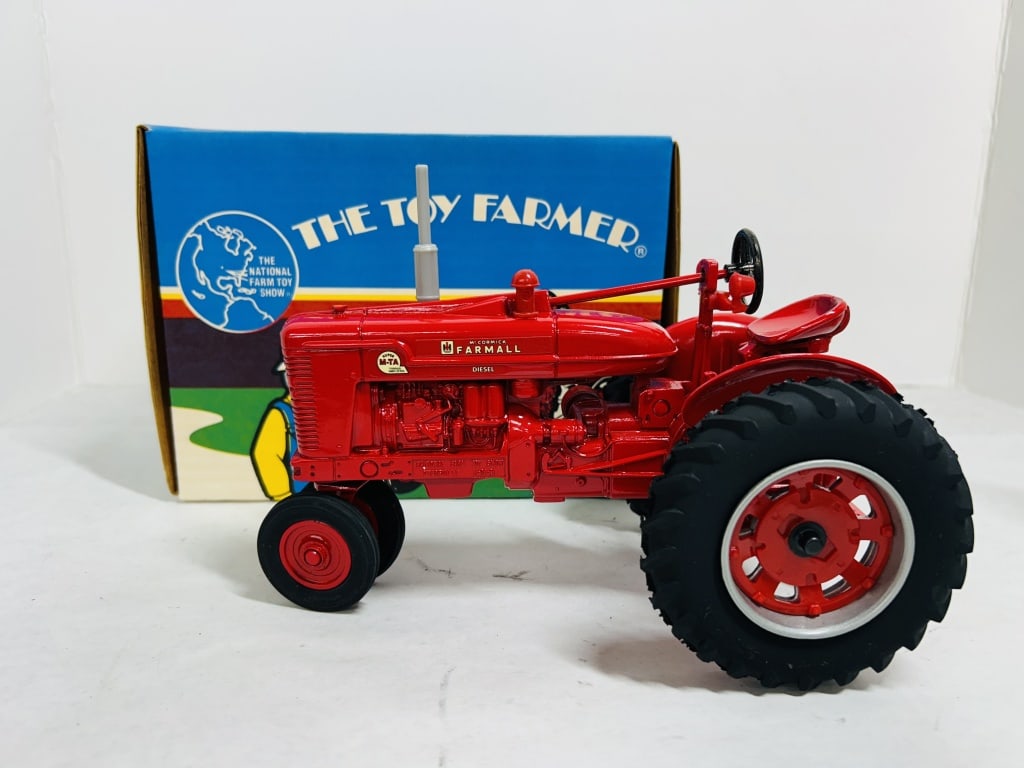 ERTL 1/16 THE TOY FARMER FARMALL M-TA NF: DIECAST, STOCK #2301