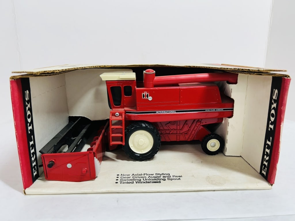 ERTL IH AXIAL-FLOW COMBINE BLUE PRINT REPLICA (1 of 6)