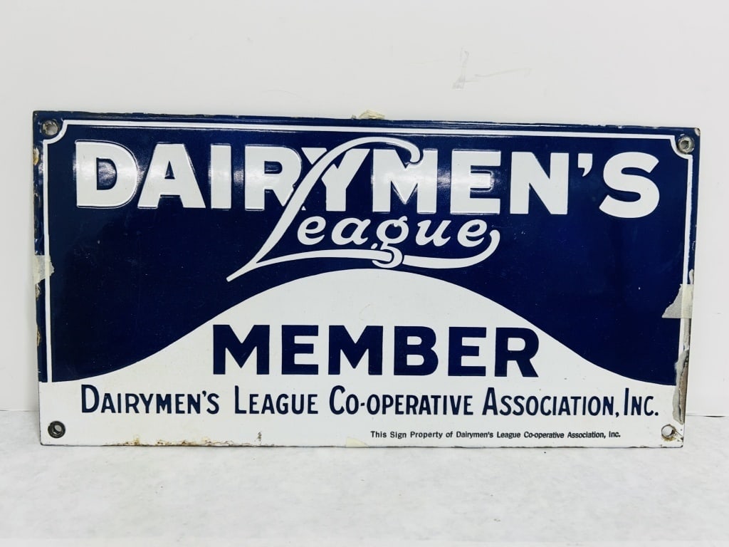 PORCELAIN DAIRYMEN'S LEAGUE SIGN (1 of 2)